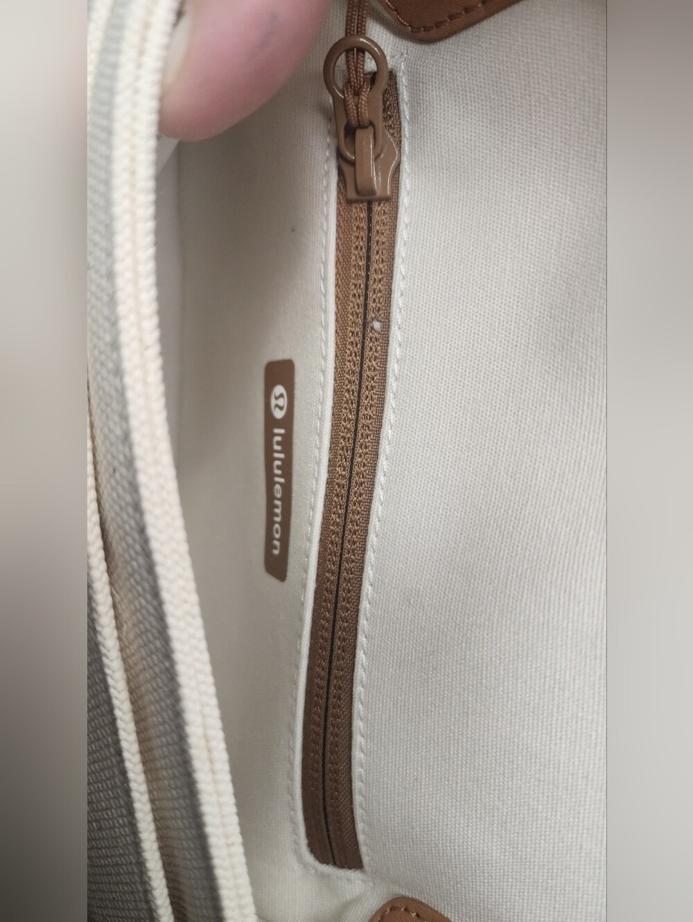 Lululemon Canvas Mini Bag in the Natural/Chestnut Brown Colorway NWOT - Picture 11 of 16